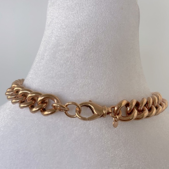Rose Gold  Plated Chunky Lightweight Necklace - Picture 4 of 10